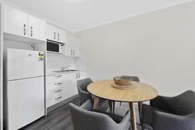 210/2 Ulmarra Place